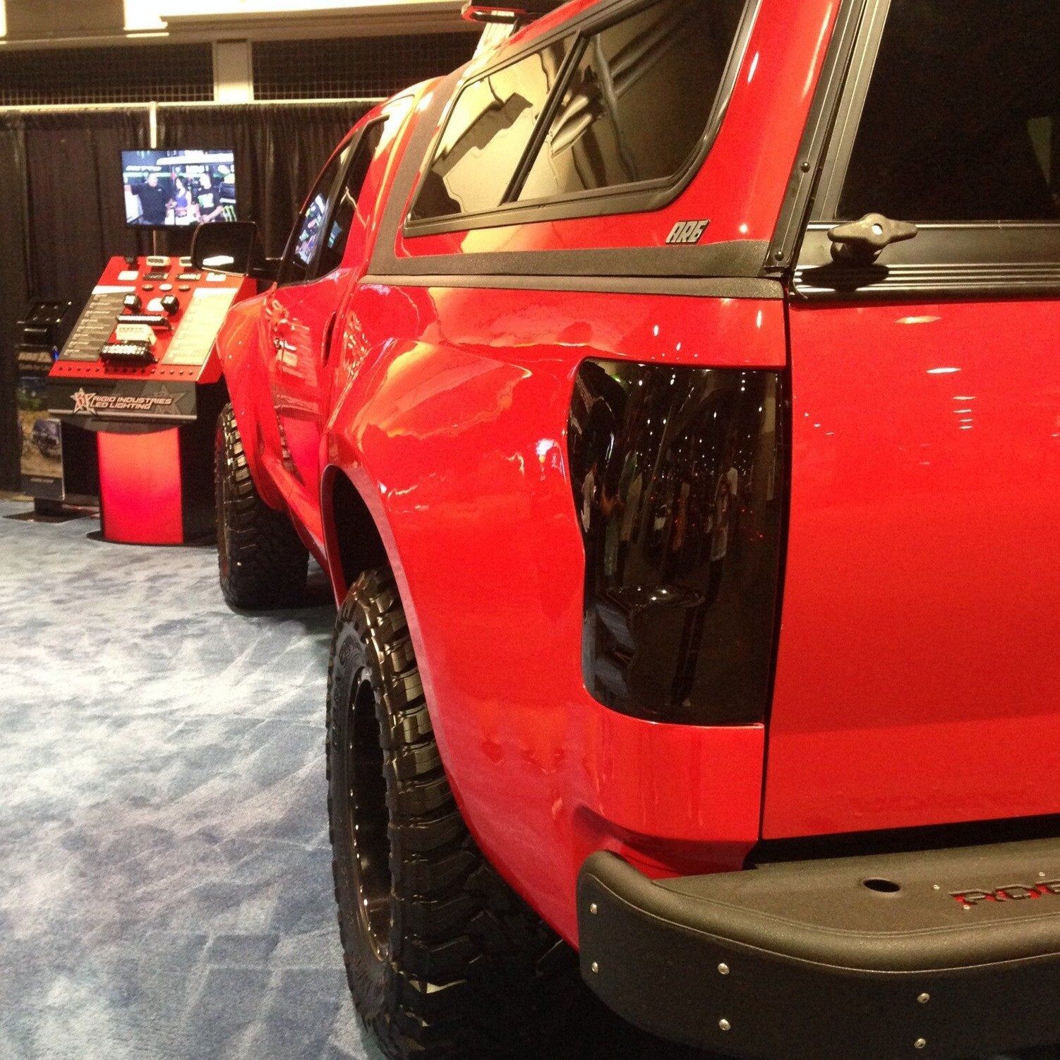 2007-2013 Toyota Tundra BedSides Rear Fenders Wide-Body 4.5" Flare 2" Rise for 5.5' Bed - Pair