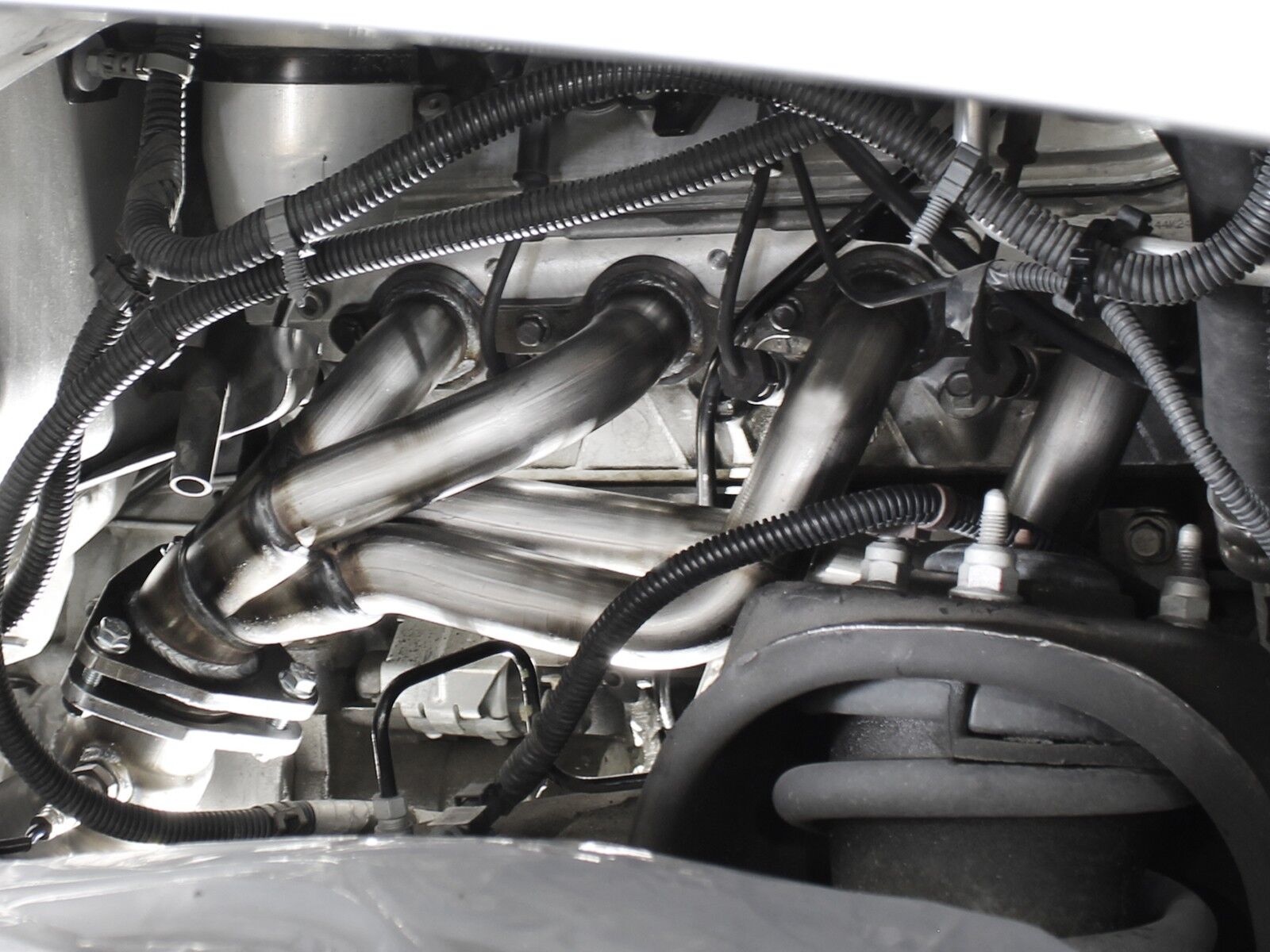 2002-2013 GMC Yukon XL V8 5.3L Twisted Steel Headers