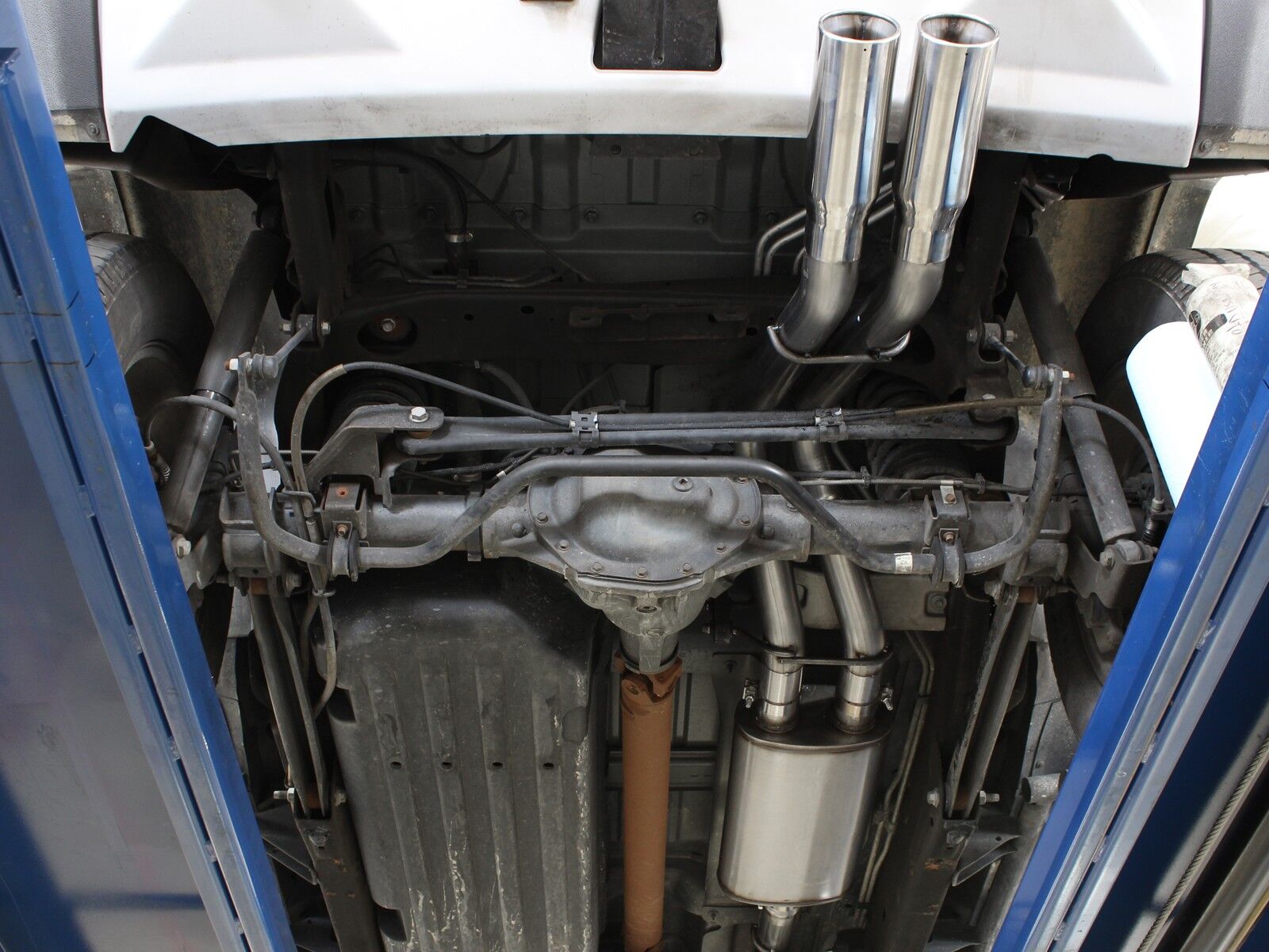 2008 Hummer H2 GMT913 V8 6.2L MACH Force-Xp 3" 409 Stainless Steel Cat-Back Exhaust System