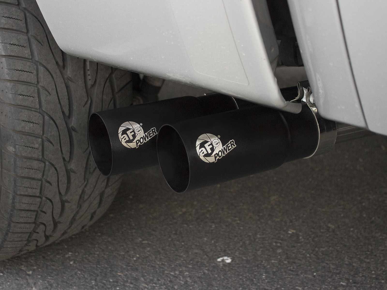 2009-2018 Chevrolet Silverado 1500 V6 4.3L Rebel Series 3" to 2-1/2" 409 Stainless Steel Cat-Back Exhaust System