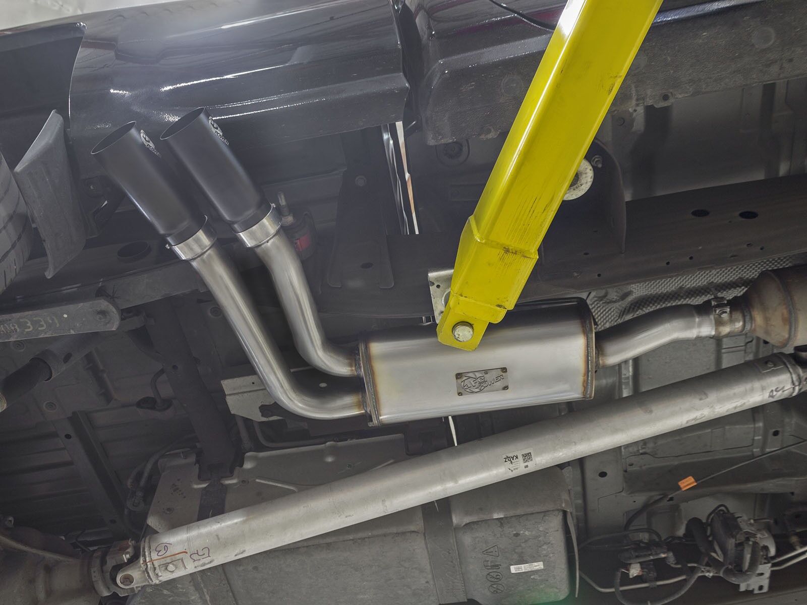 2009-2018 Chevrolet Silverado 1500 V6 4.3L/V8 5.3L Rebel Series 3" to 2-1/2" 409 Stainless Steel Cat-Back Exhaust System