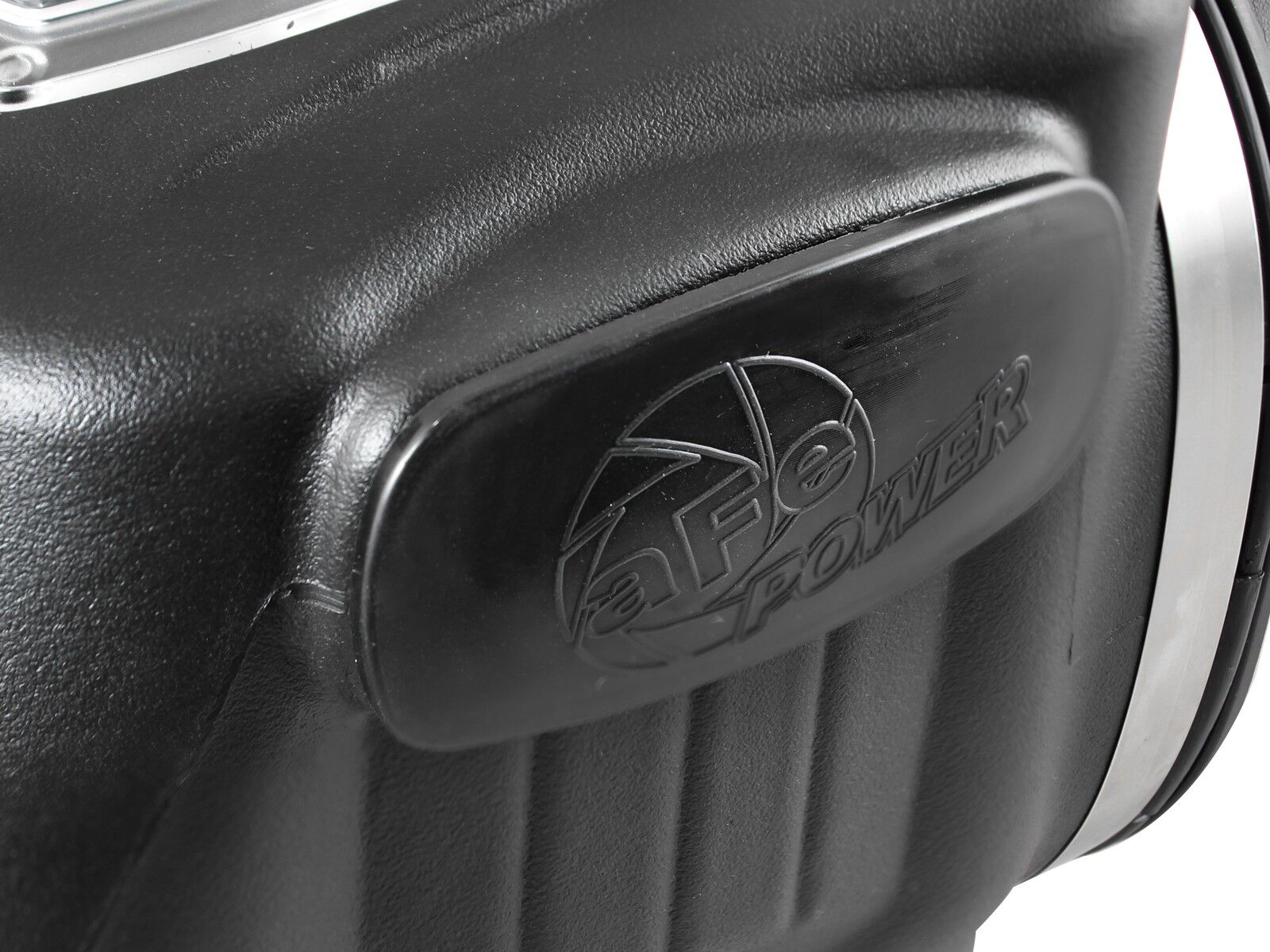 2003-2007 Ford F-550 Super Duty Turbo Diesel V8 6.0L Momentum HD Cold Air Intake System w/Pro 10R Filter Media