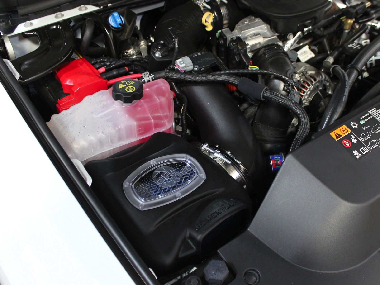 2011-2016 Chevrolet Silverado 3500 HD LML Duramax Turbo Diesel V8 6.6L Momentum HD Cold Air Intake System w/Pro 10R Filter Media