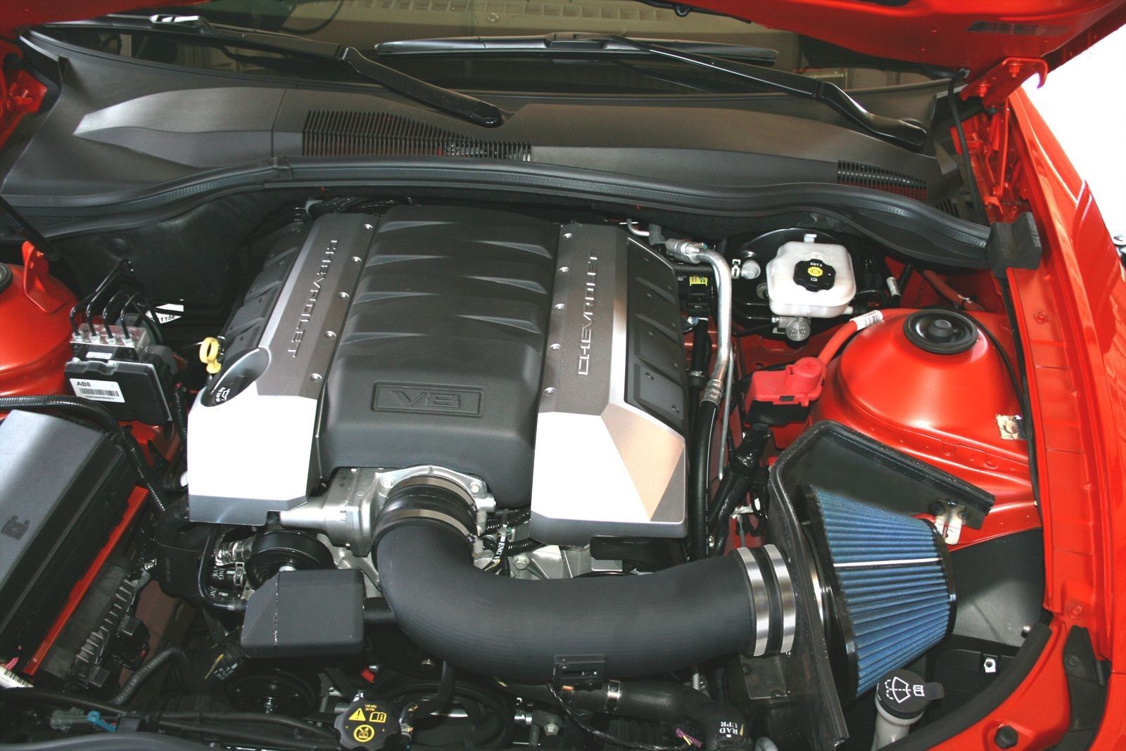 2010-2015 Chevrolet Camaro SS V8 6.2L Magnum FORCE Stage-2 Cold Air Intake System w/Pro 5R Filter Media