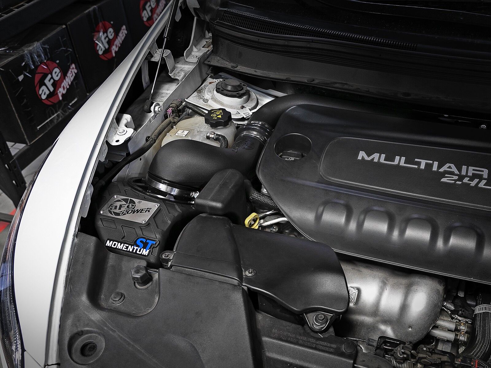2014-2018 Jeep Cherokee KL 2.4L Momentum ST Cold Air Intake System w/Pro 5R Filter Media