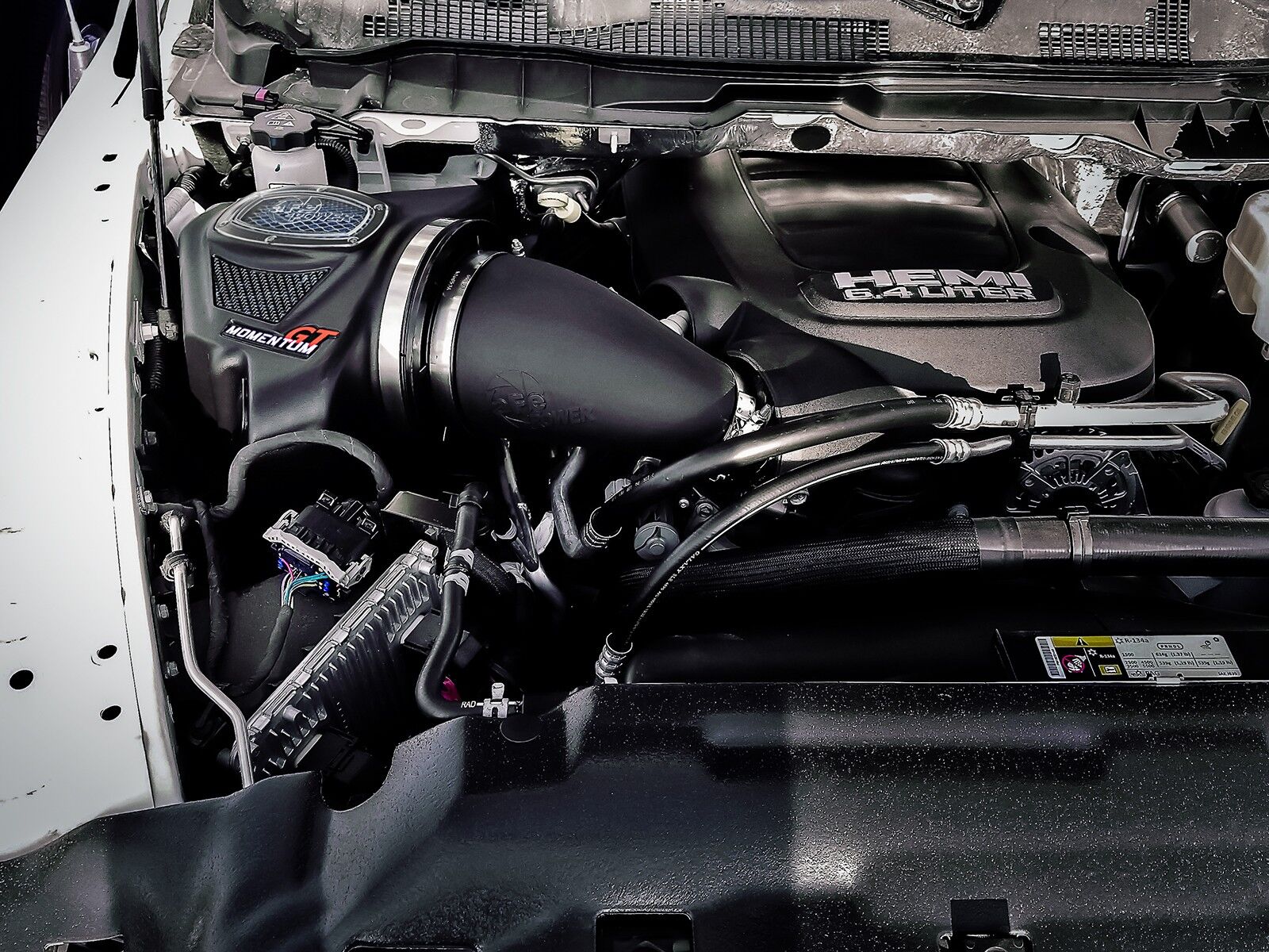 2017-2018 Ram Truck 3500 HEMI V8 6.4L Momentum GT Cold Air Intake System w/Pro 5R Filter Media