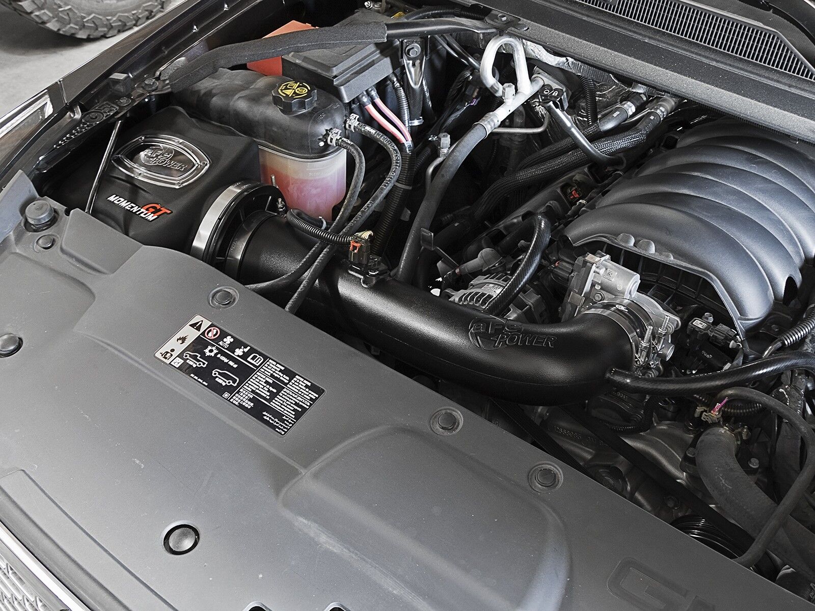 2015-2019 GMC Yukon XL V8 5.3L Momentum GT Cold Air Intake System w/Pro 5R Filter Media