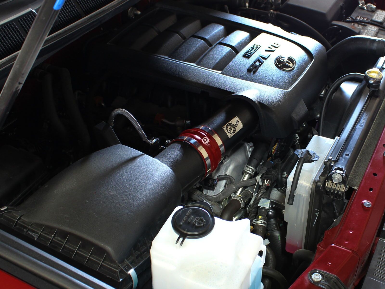 2014-2019 Toyota Tundra V8 4.6L/V8 5.7L Super Stock Induction System w/Pro DRY S Filter Media