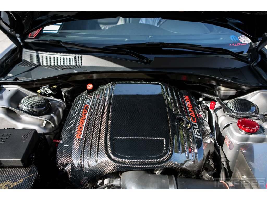 2005-2007 Dodge Magnum 5.7L Carbon Fiber OEM Engine Cover