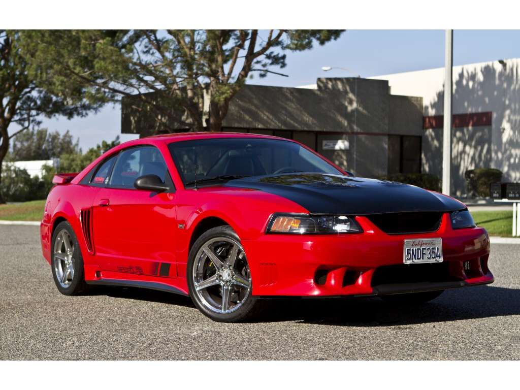 1999-2004 Ford Mustang A70 Functional Heat Extractor Carbon Fiber Hood