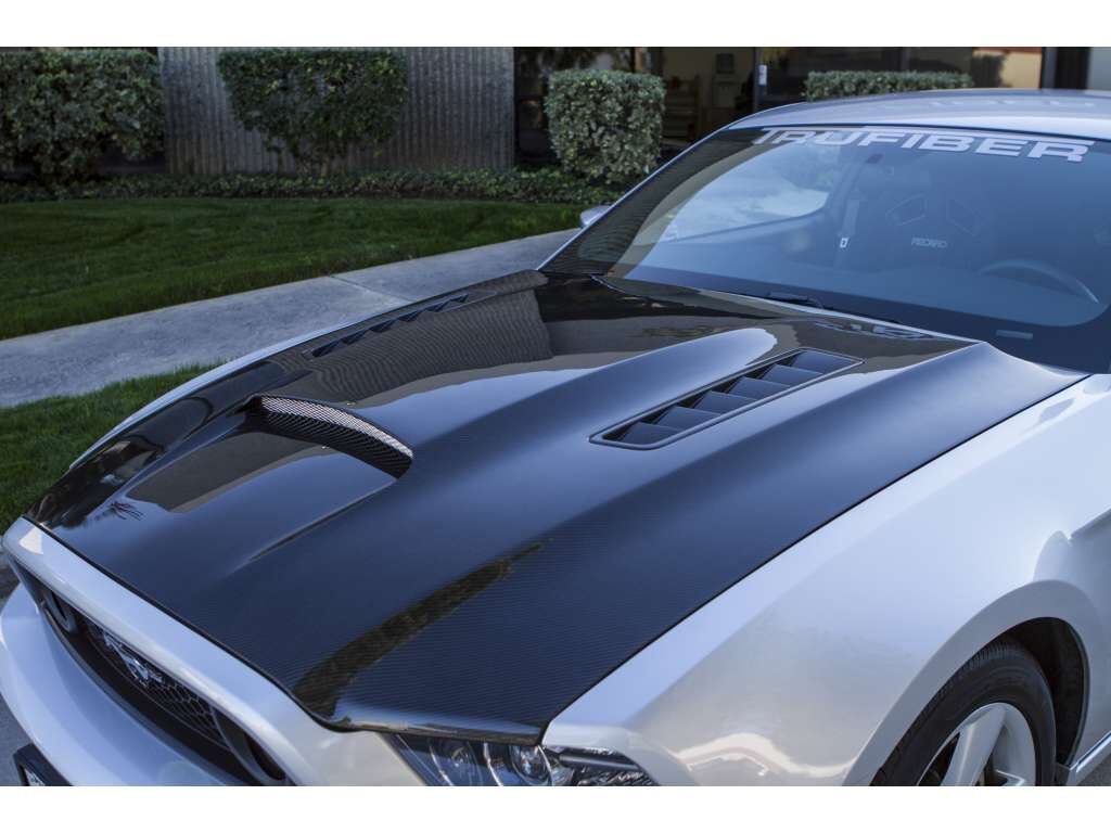 2013-2014 Ford Mustang V6/GT A72 Dual-Functional Ram Air Carbon Fiber Hood