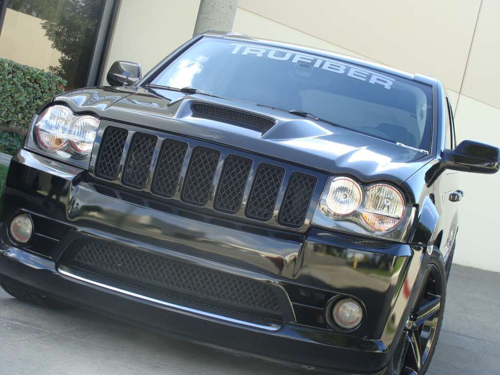 2005-2010 Jeep Grand Cherokee SRT-8 Functional Ram Air Carbon Fiber Hood
