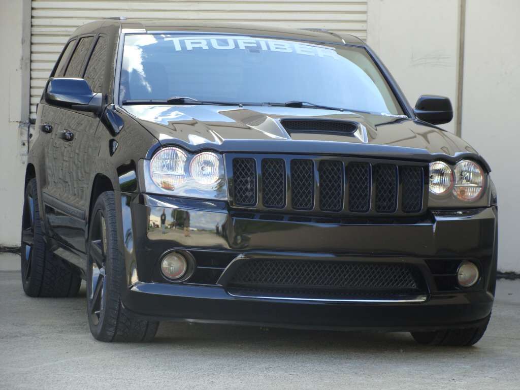 2005-2010 Jeep Grand Cherokee SRT-8 Functional Ram Air Carbon Fiber Hood