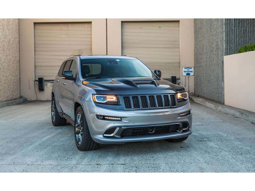 2014-2015 Jeep Grand Cherokee SRT-8 Carbon Fiber OEM Front Lower Grille
