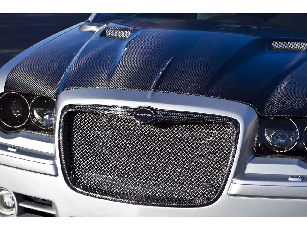 2005-2010 Chrysler 300/300c Carbon Fiber Grille - TC60020-LG135
