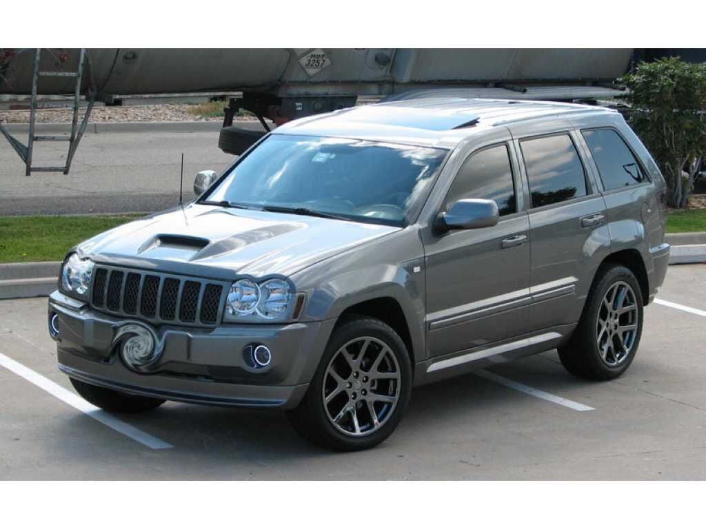 2005-2010 Jeep Grand Cherokee SRT-8 Fiberglass Ram Air Hood
