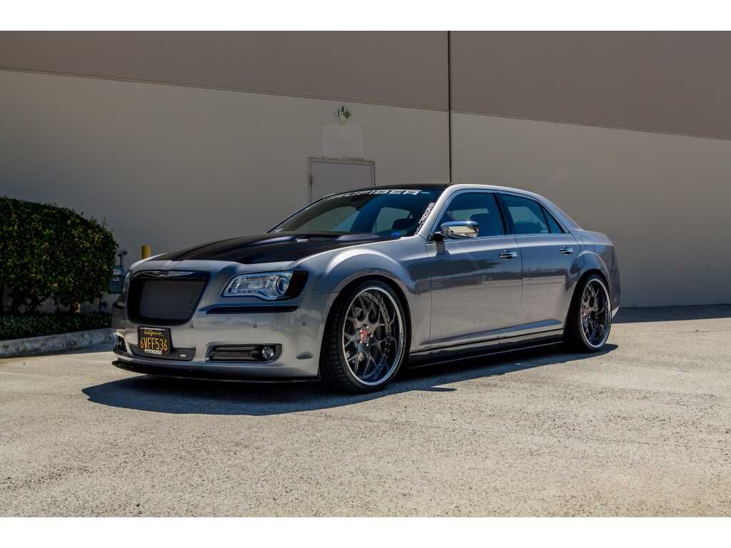 2011-2023 Chrysler 300/300c RTC Fiberglass Ram Air Hood