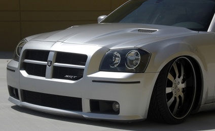 2005-2007 Dodge Magnum RTC Fiberglass Ram Air Hood