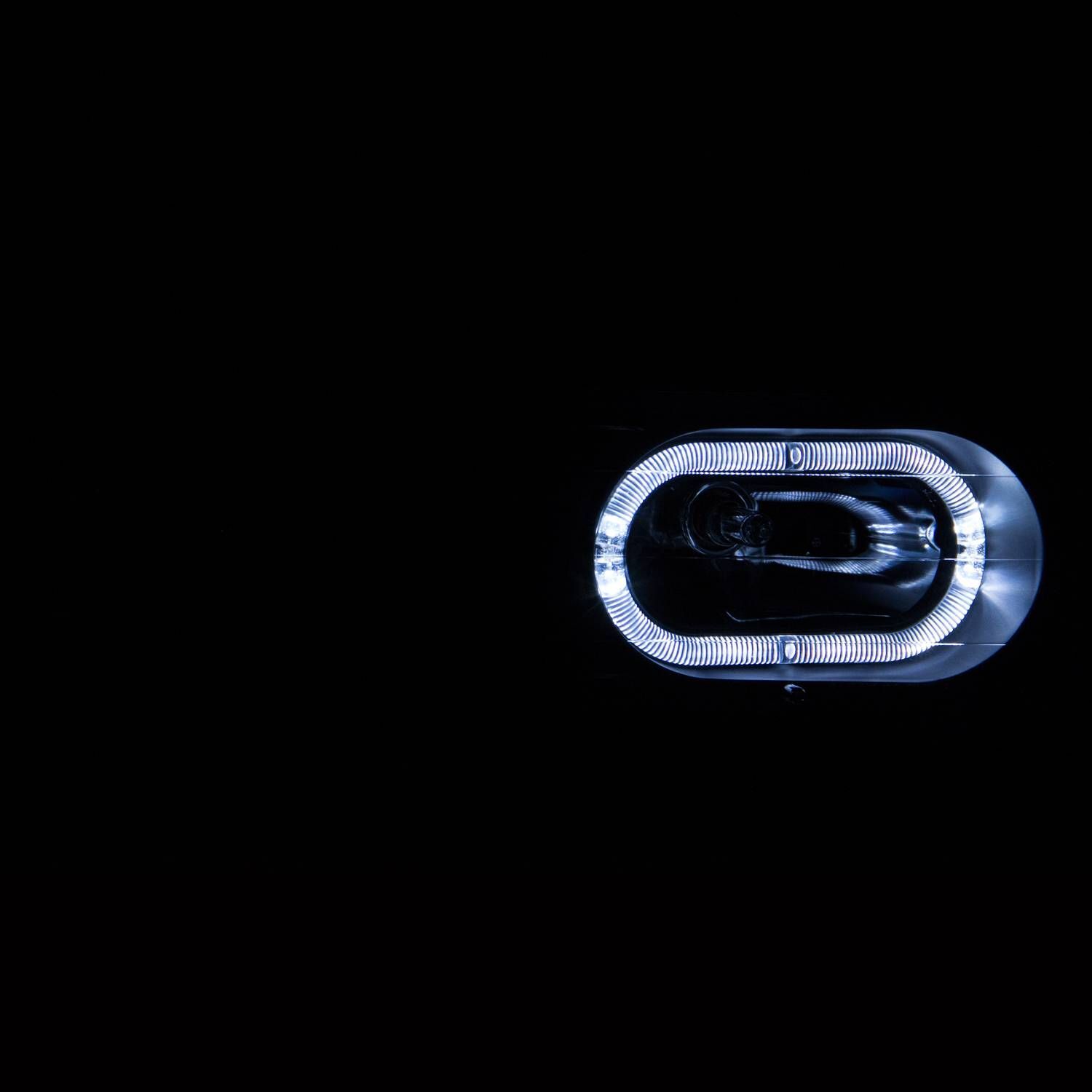 1988-2000 Chevrolet Blazer Full Size/C1500/C2500/C3500/Suburban/Tahoe Anzo Crystal Headlights Black W/ Halo