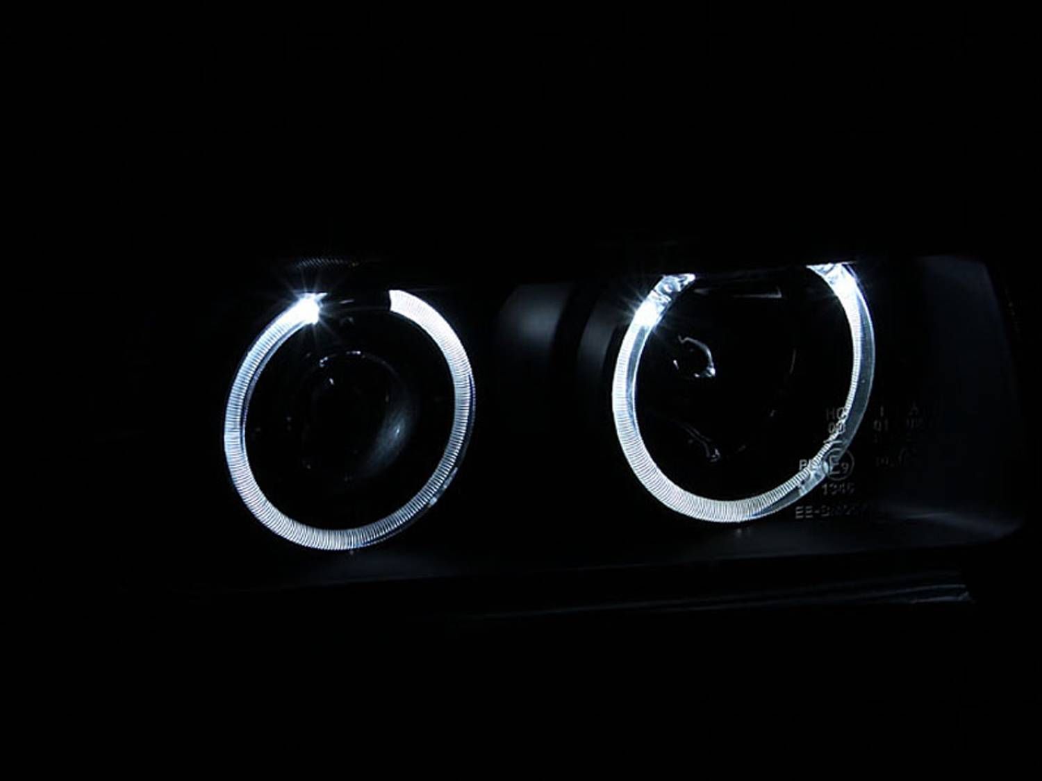 1992-1998 BMW 3-Series E36 2DR Anzo Projector Headlights W/ Halo Black (SMD LED) G2