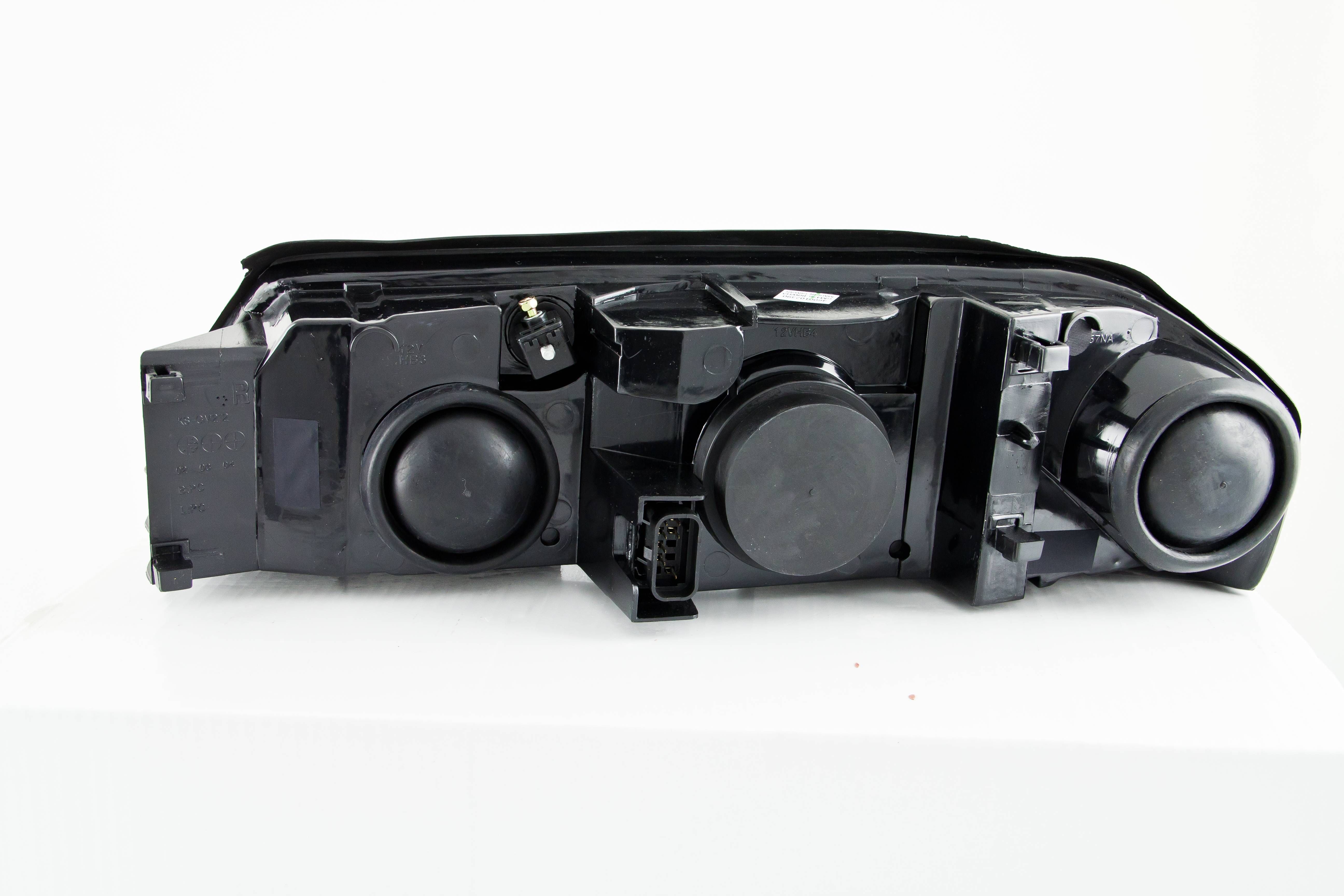 2000-2005 Chevrolet Impala Anzo Projector Headlights W/ Halo Black