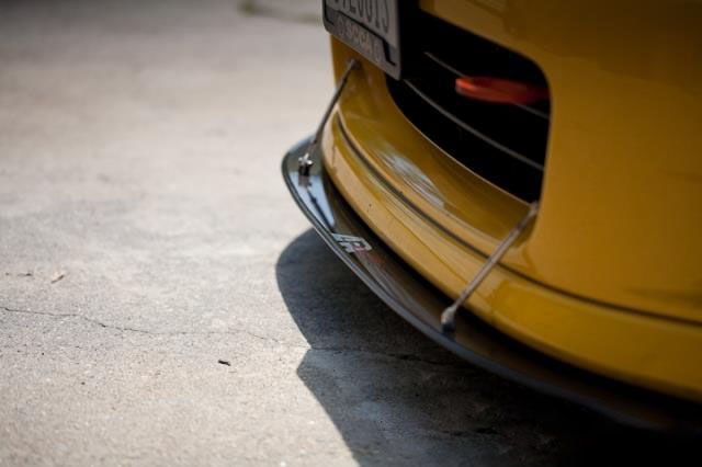 2004-2009 Honda S2000 AP2 APR Carbon Fiber Front Splitter With Rods