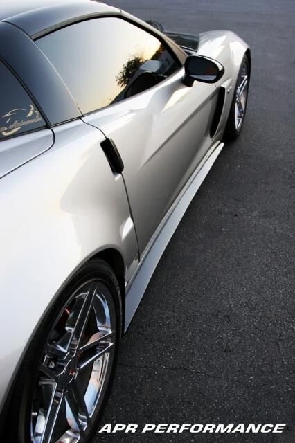 2005-2013 Chevy Corvette C6 Z06 APR Carbon Fiber Side Splitters/Rocker Extensions