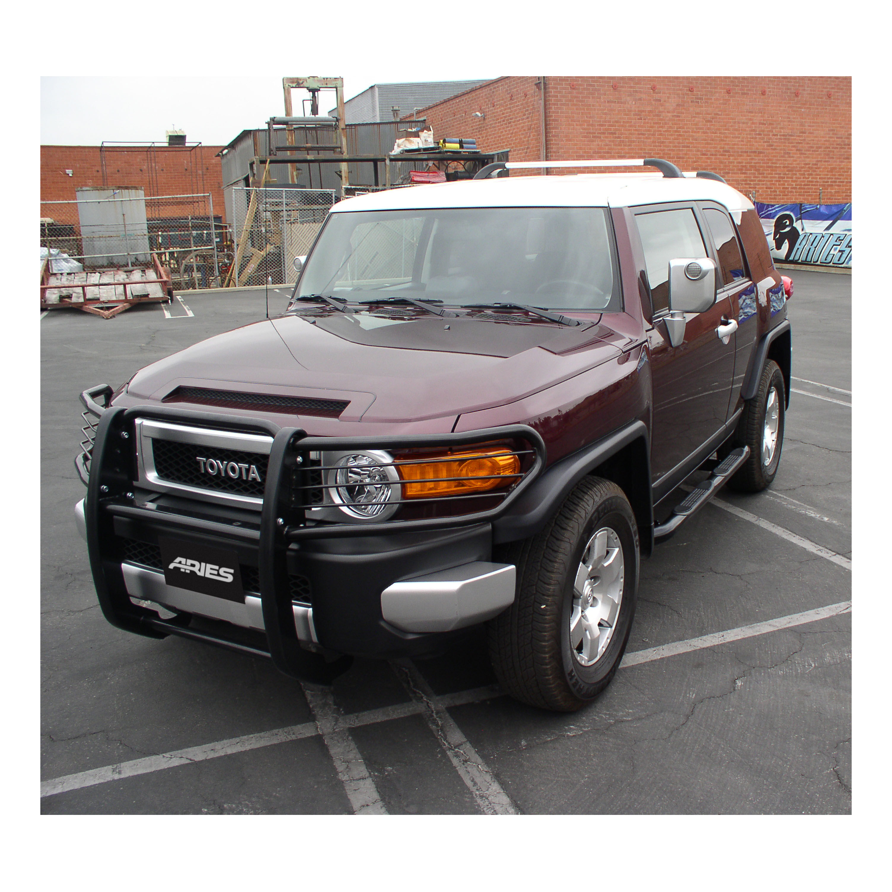 2007-2014 Toyota FJ Cruiser Aries Black Grille Guard