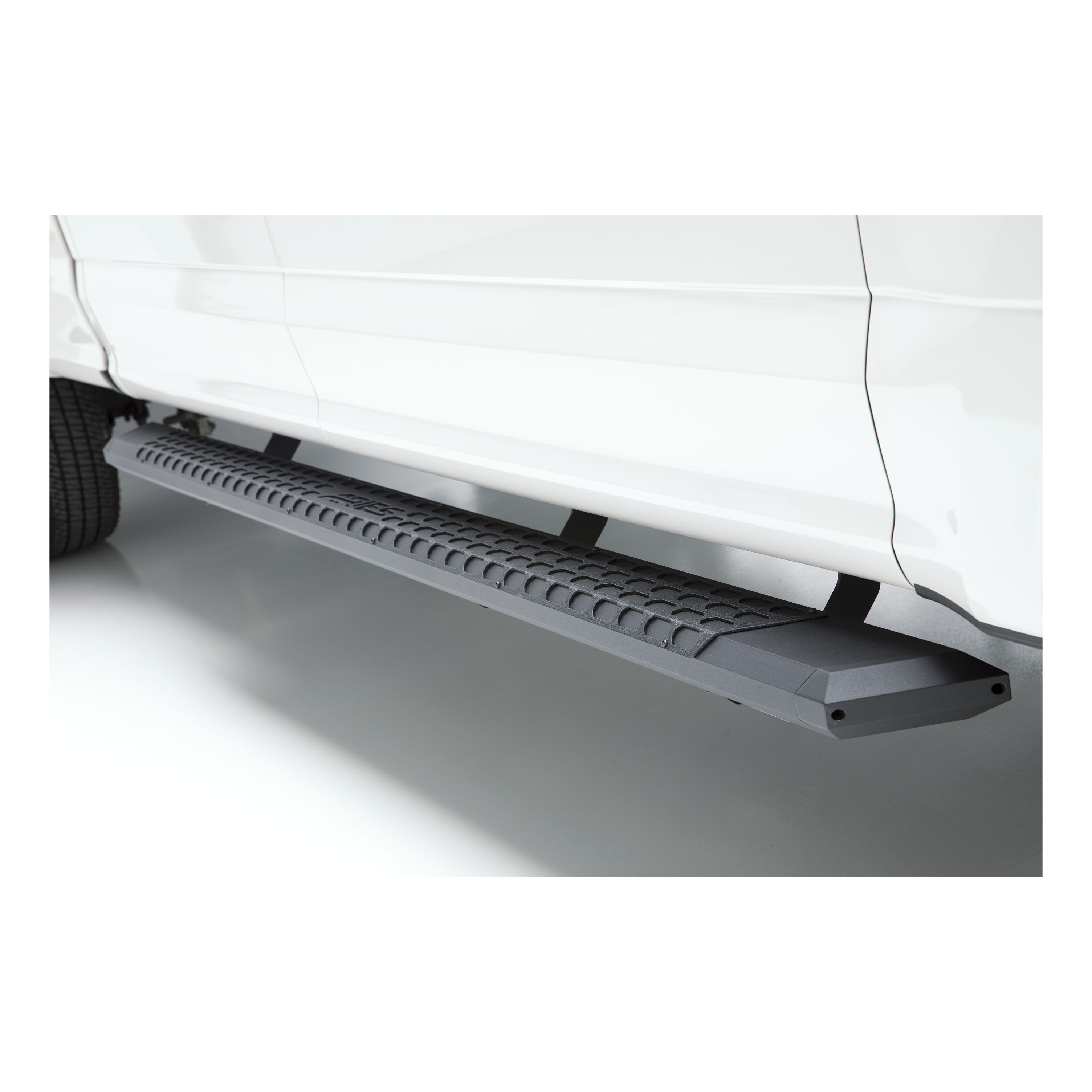 2015-2018 Ford F-150 Aries AdvantEDGE 5-1/2" Side Bars XLT/Crew Cab