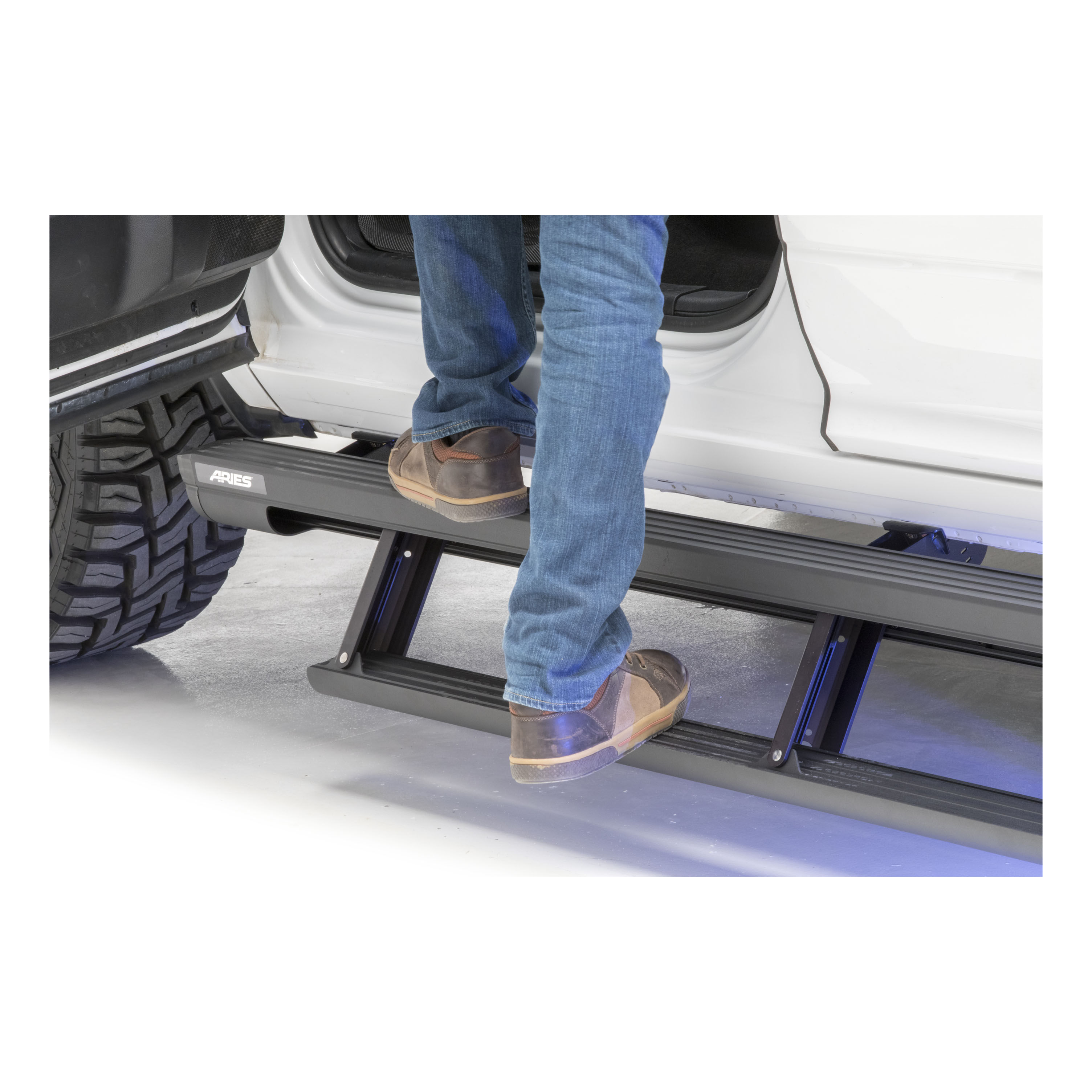 2017-2018 Nissan Titan Aries ActionTrac Powered Running Boards SV/Crew Cab Pickup