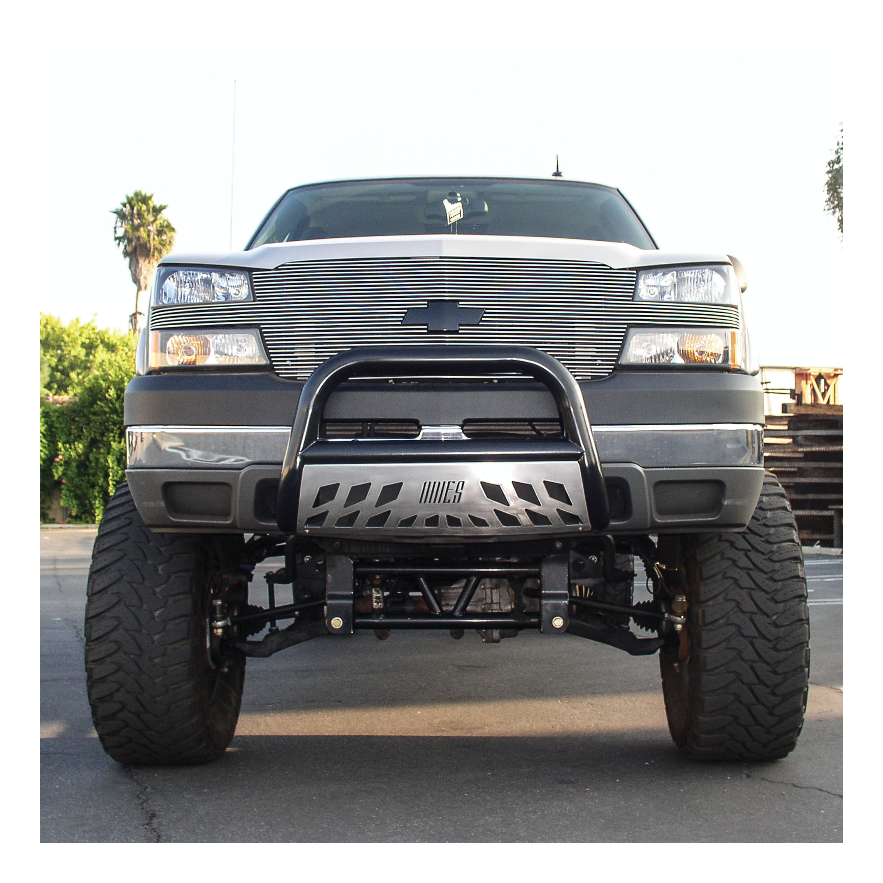 2001-2007 Chevy Silverado 3500 Aries Black 3" Bull Bar