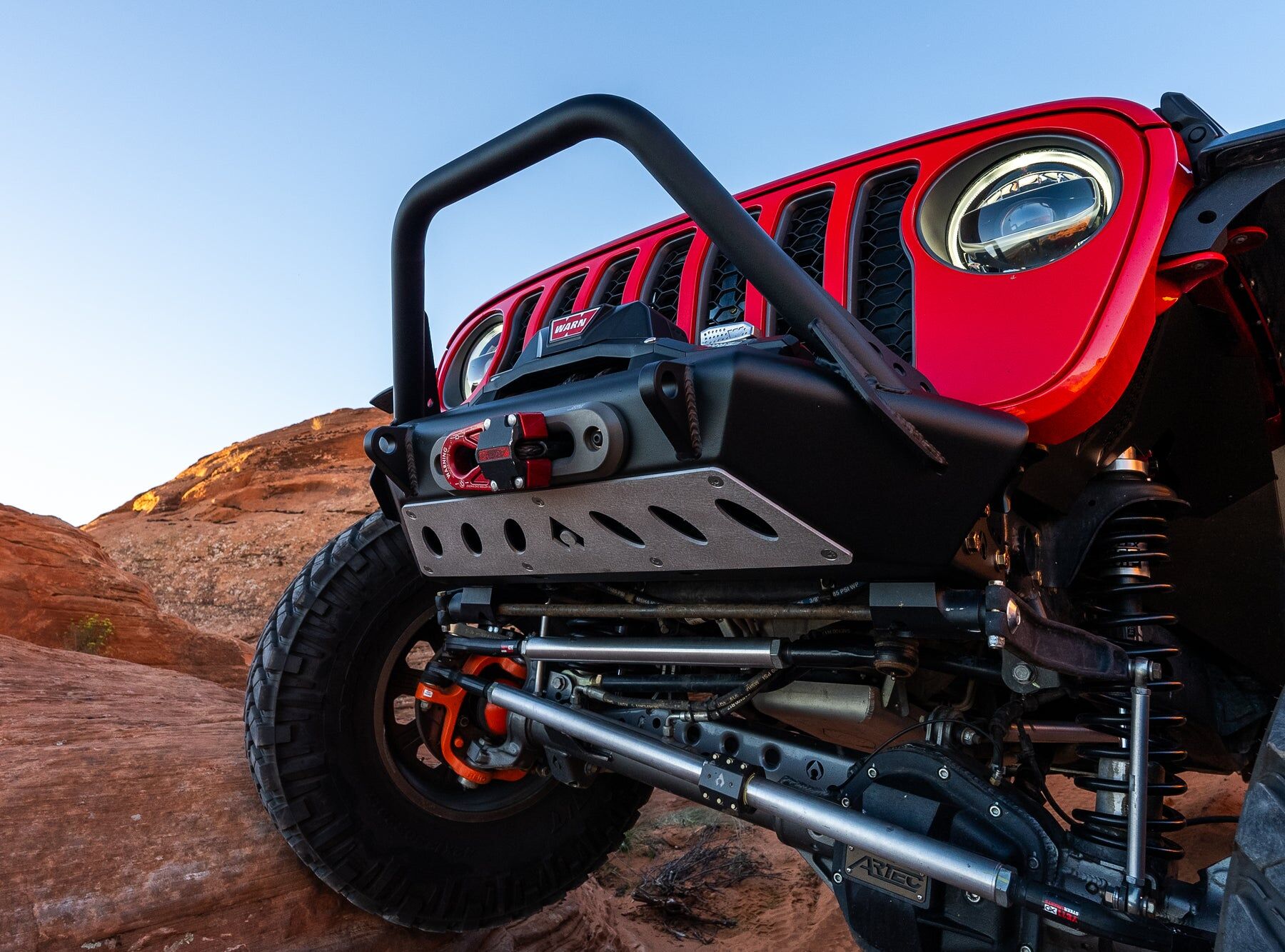 07-Up Jeep Wranger/Gladiator High Clearance Front Bumper With Hoop Raw Steel