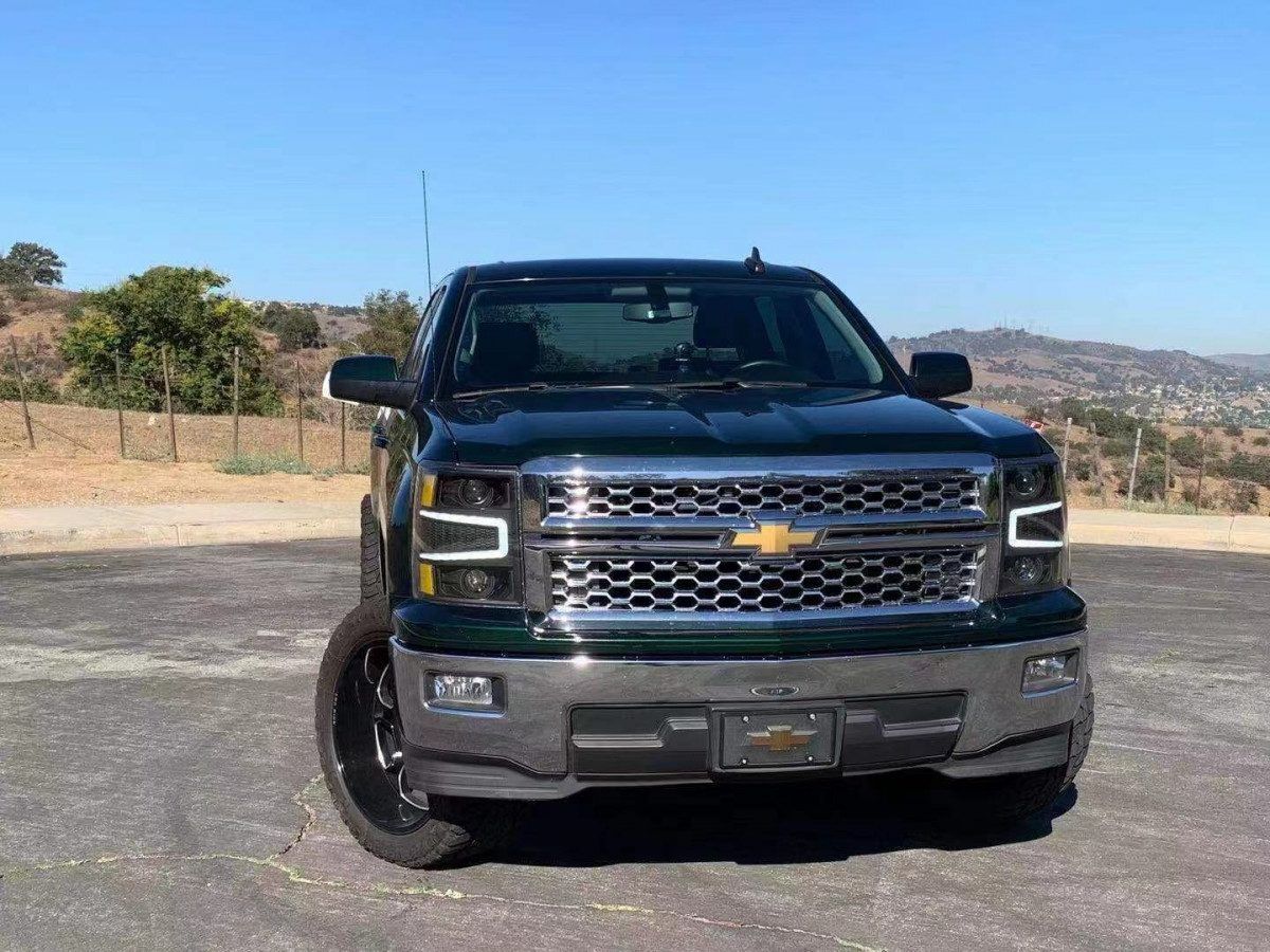 14-15 Chevrolet Silverado LUXX-Series LED Projector Headlights Black by AlphaRex