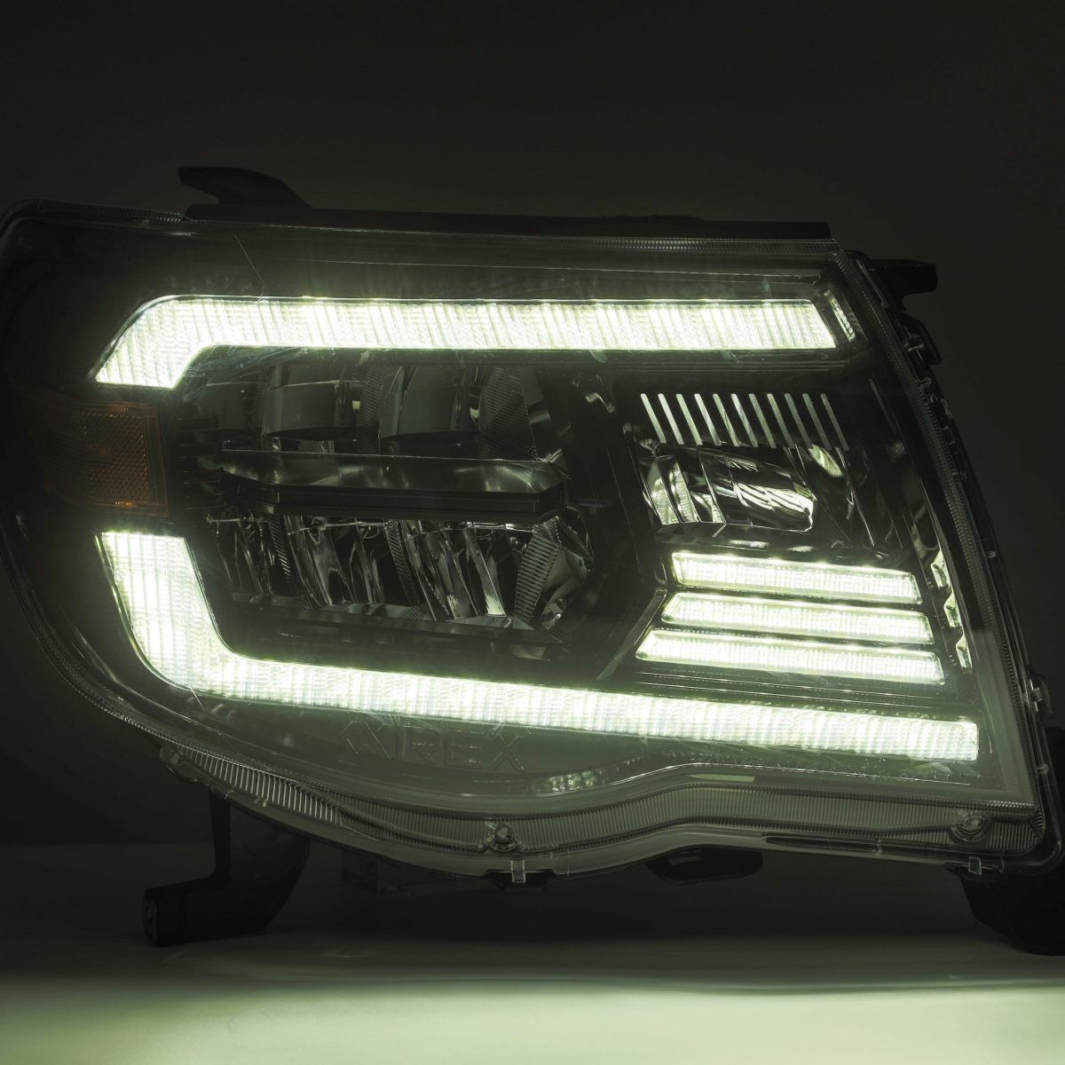 05-11 Toyota Tacoma LUXX-Series LED Crystal Headlights Alpha-Black by AlphaRex