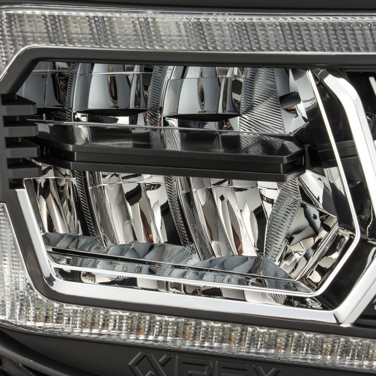 05-11 Toyota Tacoma LUXX-Series LED Crystal Headlights Black by AlphaRex