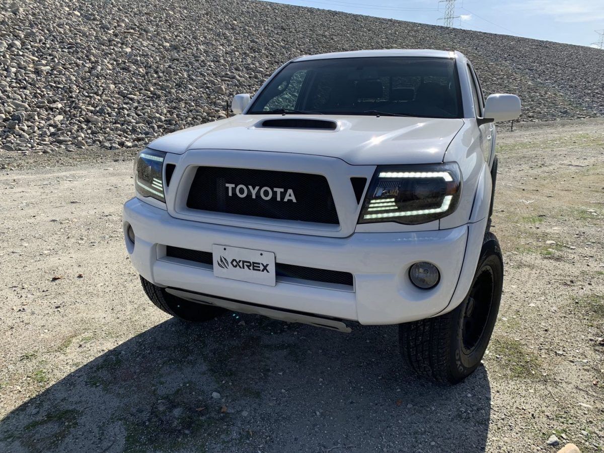 05-11 Toyota Tacoma PRO-Series Projector Headlights Chrome by AlphaRex