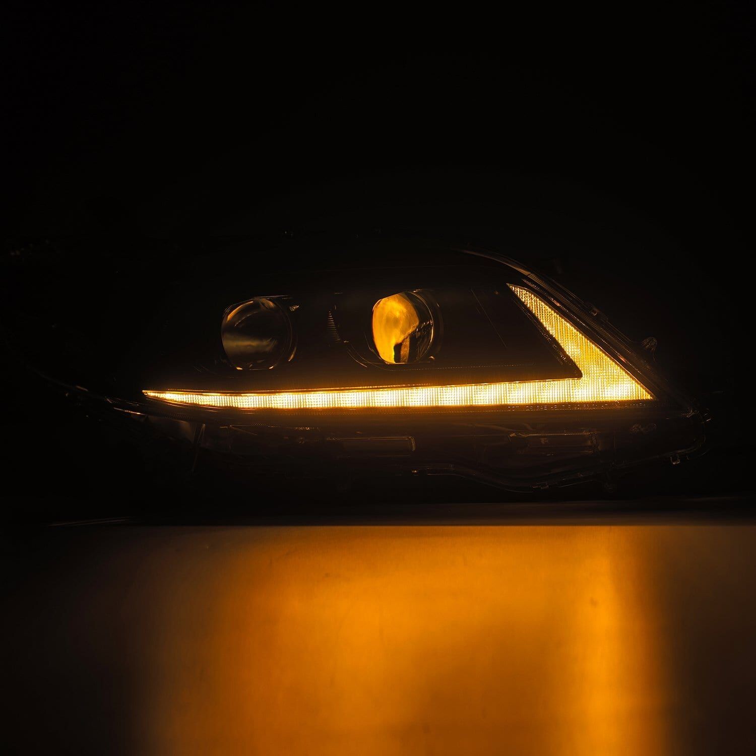 11-20 Toyota Sienna LUXX-Series Projector Headlights Alpha-Black by AlphaRex