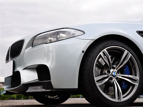 2011-2016 BMW M5 F10 Vaccumed Carbon Fiber Performante Aero Splitters