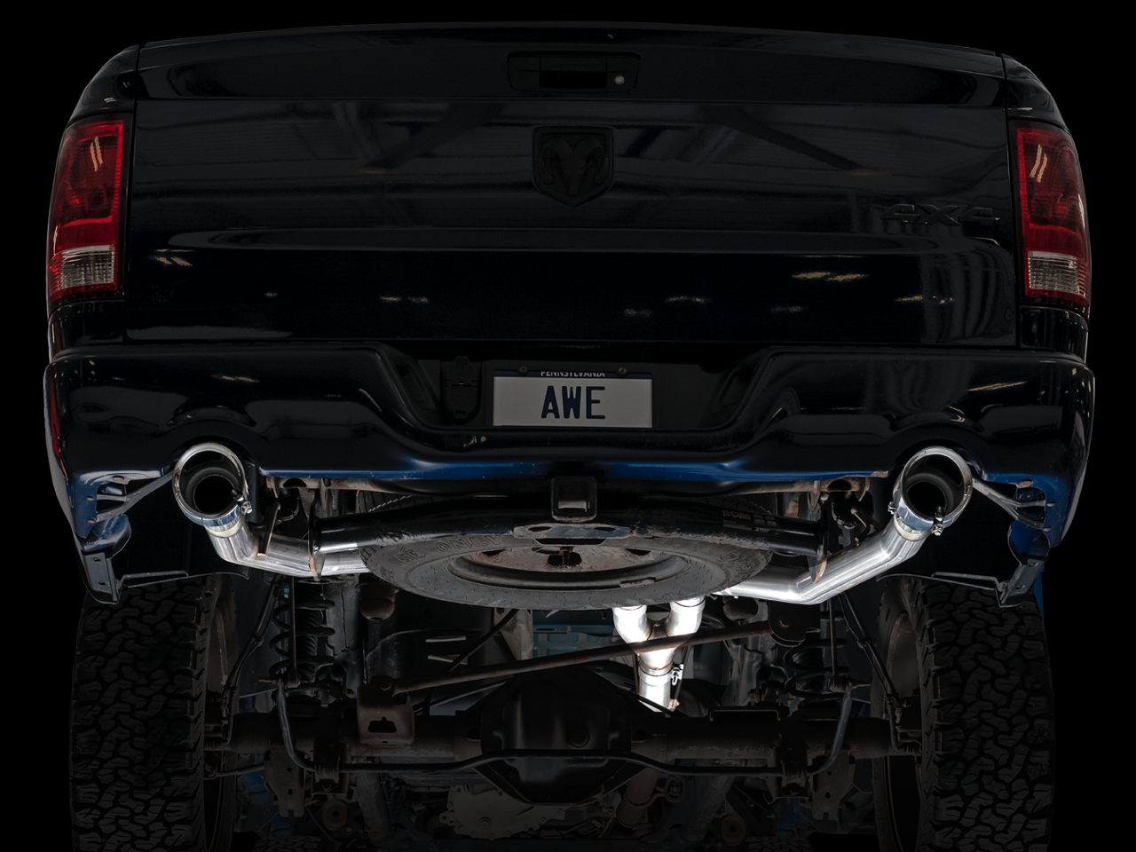 AWE Tuning 0FG Dual Rear Exit Catback Exhaust for 4th Gen RAM 1500 5.7L (with bumper cutouts) - Chrome Silver Tips