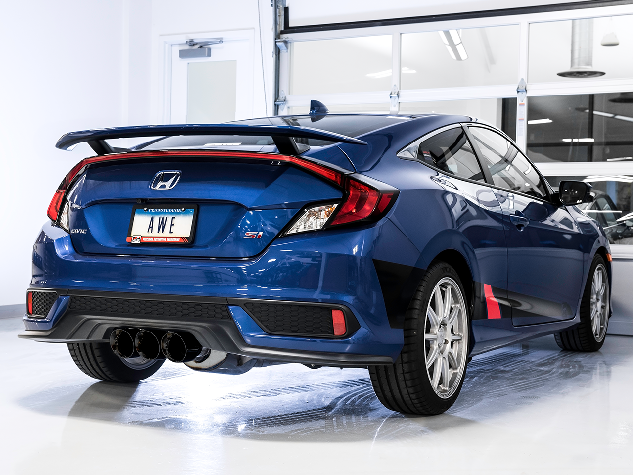 AWE Tuning Touring Edition Exhaust for 10th Gen Civic Si Coupe / Sedan (includes Front Pipe) - Triple Diamond Black Tips