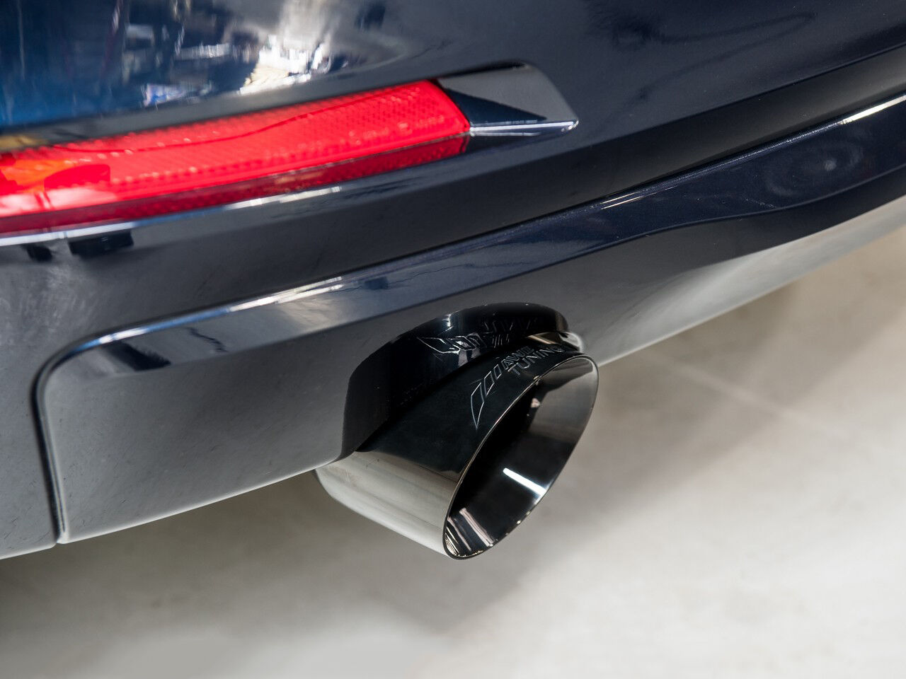 AWE Touring Edition Exhaust + Performance Mid Pipe for BMW F30 320i