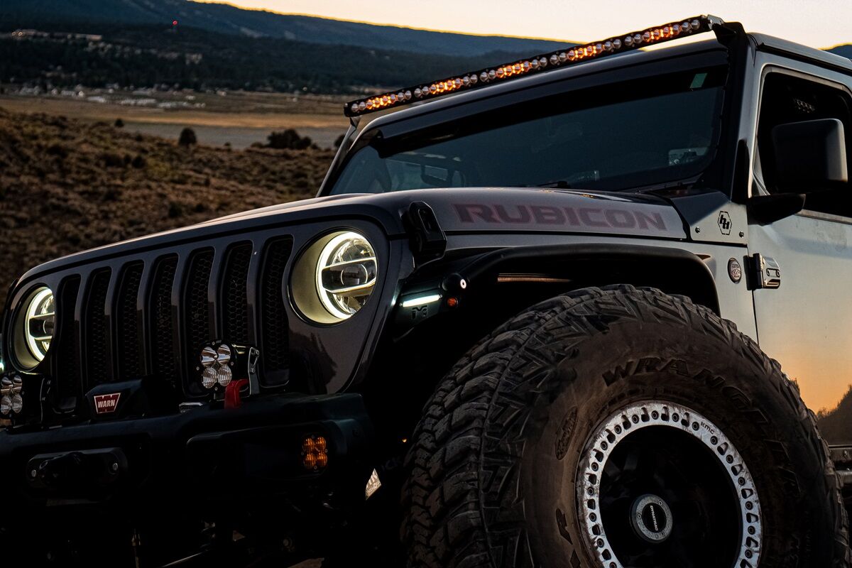 Jeep JL/JT Roof Bar LED Light Kit 50 Inch S8 w/Upfitter by Baja Designs