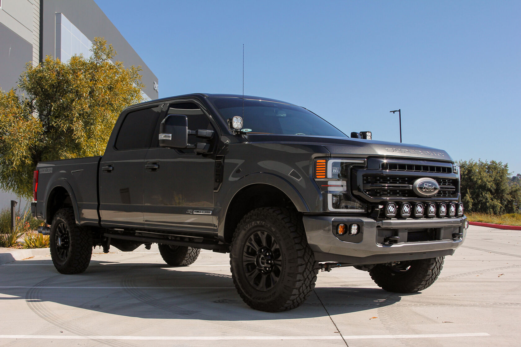 Ford Super Duty (20-On) 7 XL Linkable Kit w/Upfitter by Baja Designs