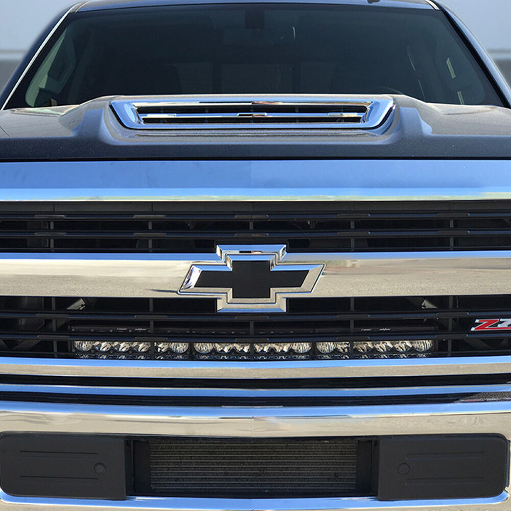 Silverado 2500/3500 (17) Onx6 30 Inch Arc Grille Kit by Baja Designs