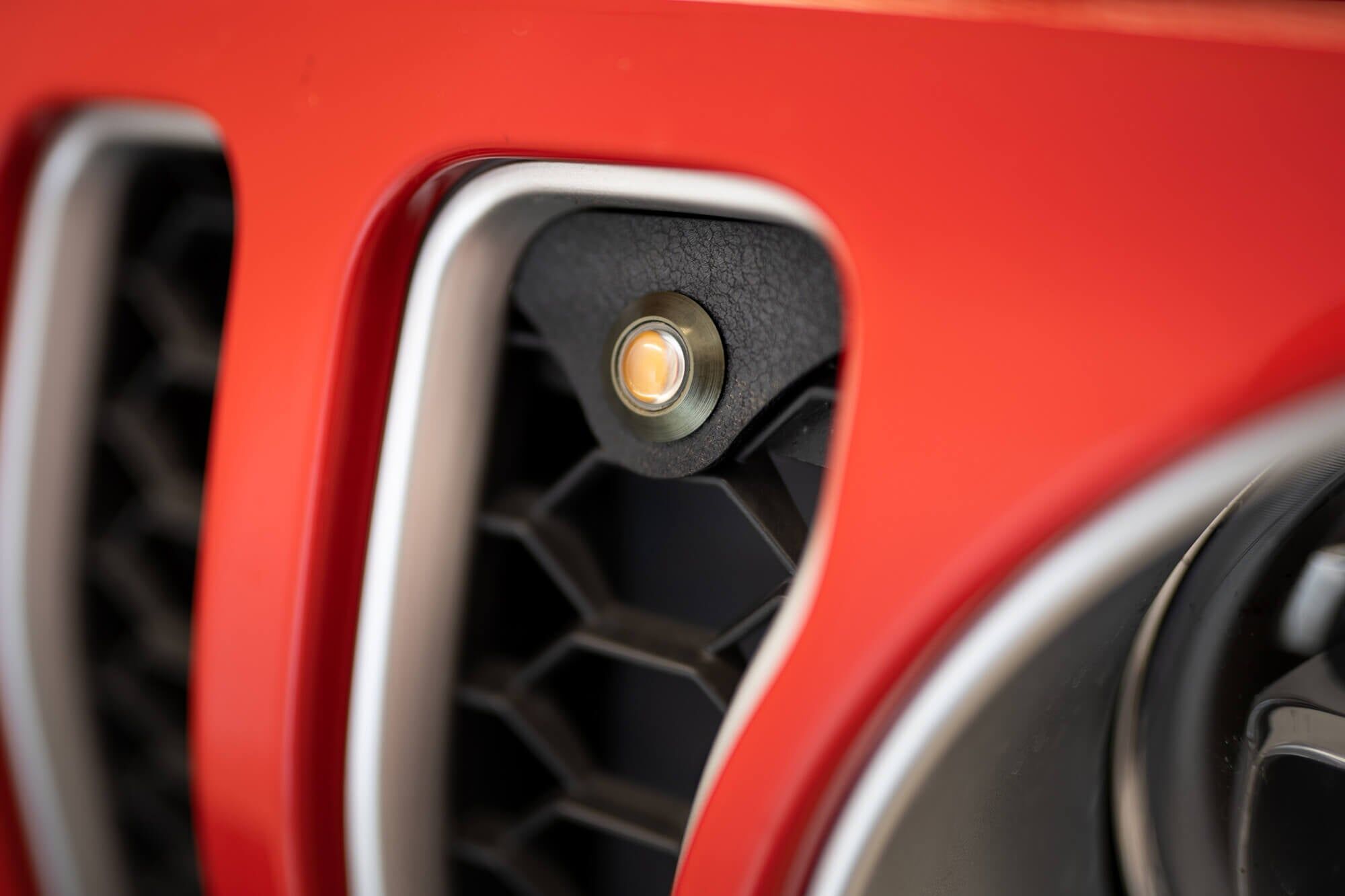 2018-202022 Jeep Wrangler JL Amber Grille Lights by DV8 Off-Road