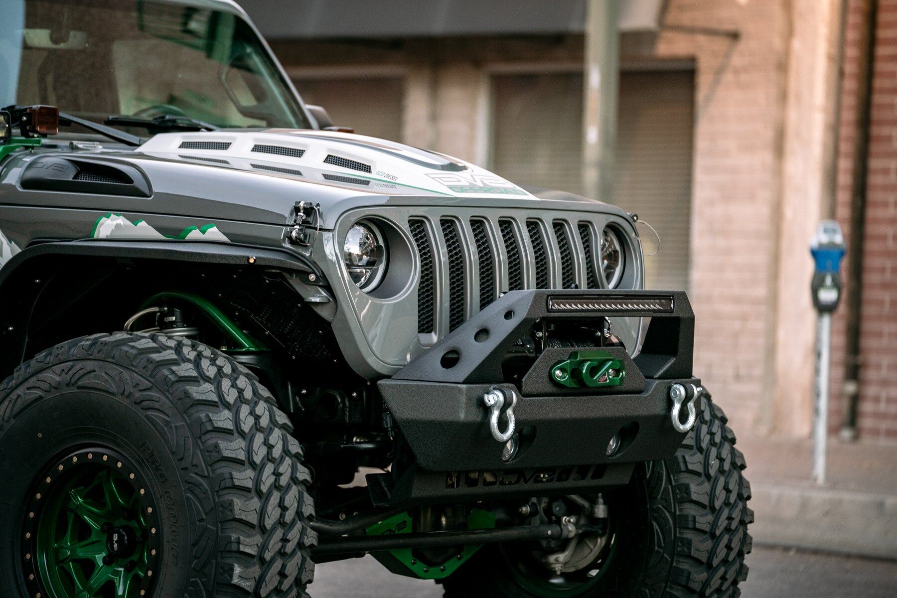 2018-2022 Jeep Wrangler JL & 2020-2022 Jeep Gladiator JT Heat Dispersion Hood by DV8 Off-Road