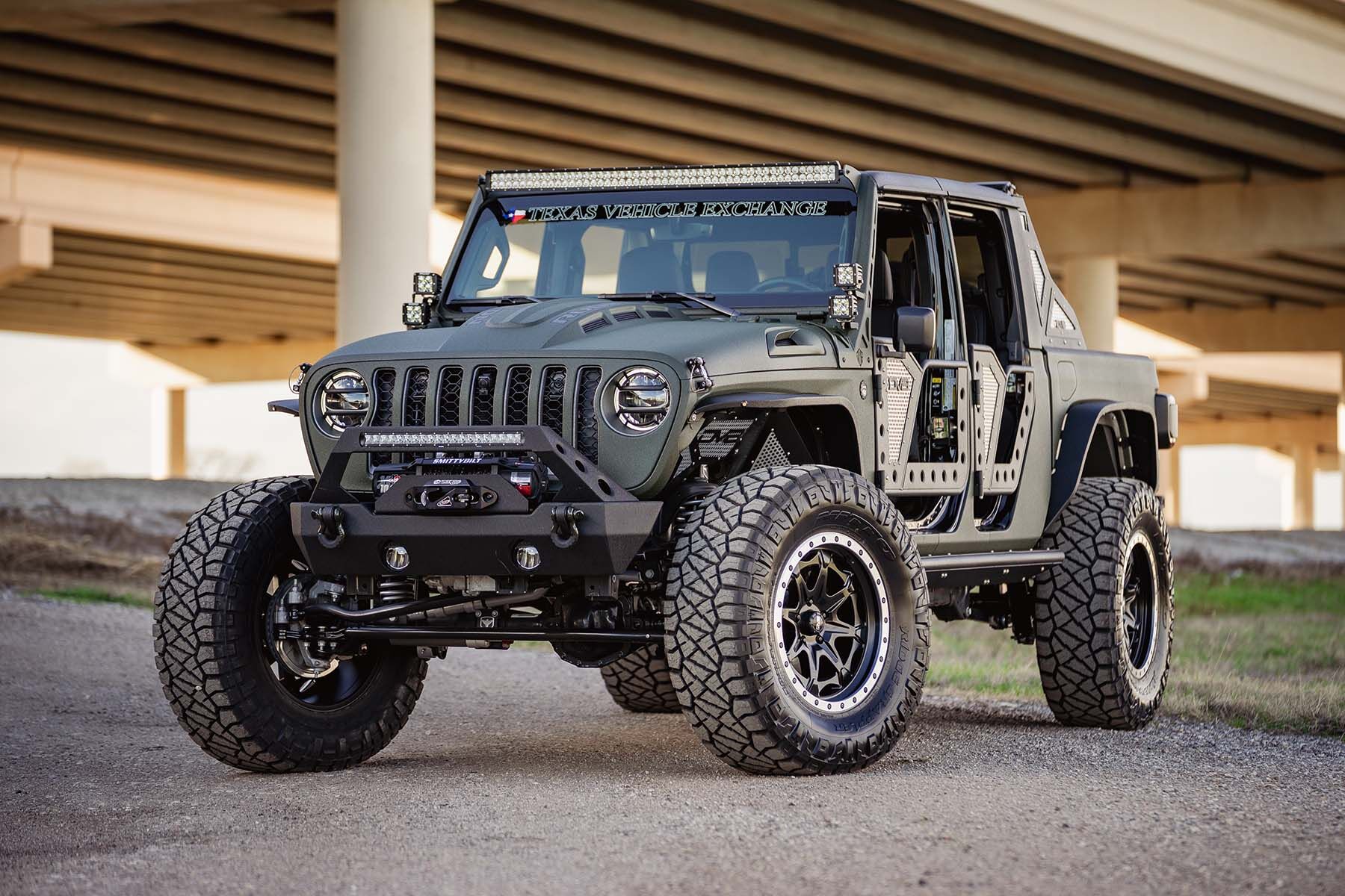 2018-2022 Jeep Wrangler JL & 2020-2022 Jeep Gladiator JT Heat Dispersion Hood by DV8 Off-Road