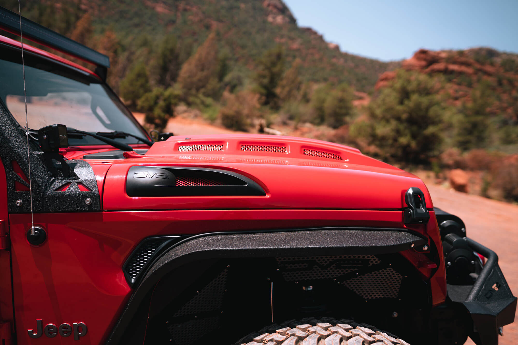 2018-2022 Jeep Wrangler JL & 2020-2022 Jeep Gladiator JT Heat Dispersion Hood by DV8 Off-Road