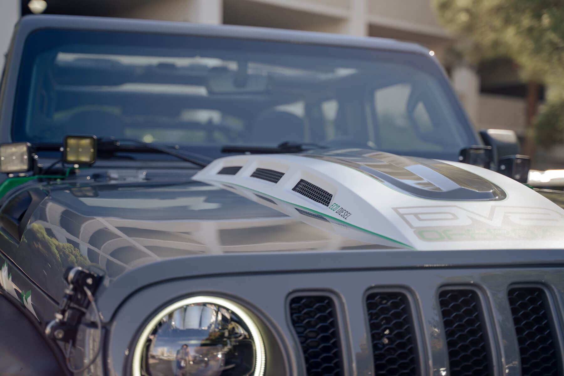 2018-2022 Jeep Wrangler JL & 2020-2022 Jeep Gladiator JT Heat Dispersion Hood by DV8 Off-Road