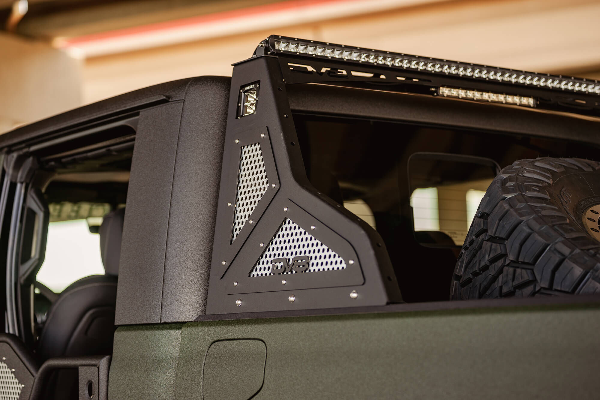 2020-2022 Jeep Gladiator JT Chase Rack by DV8 Off-Road